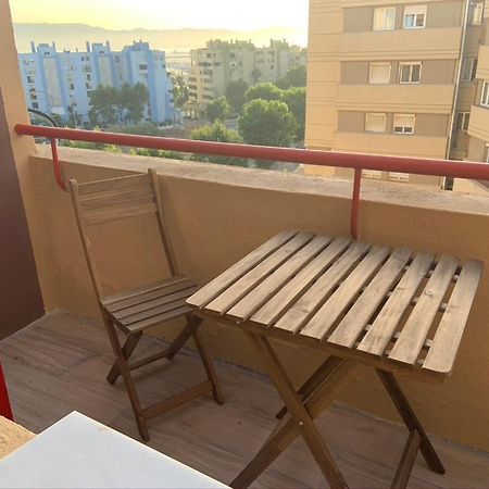 Room In A Shared Apartment Touching The Border :) La Linea de la Concepcion Exterior foto