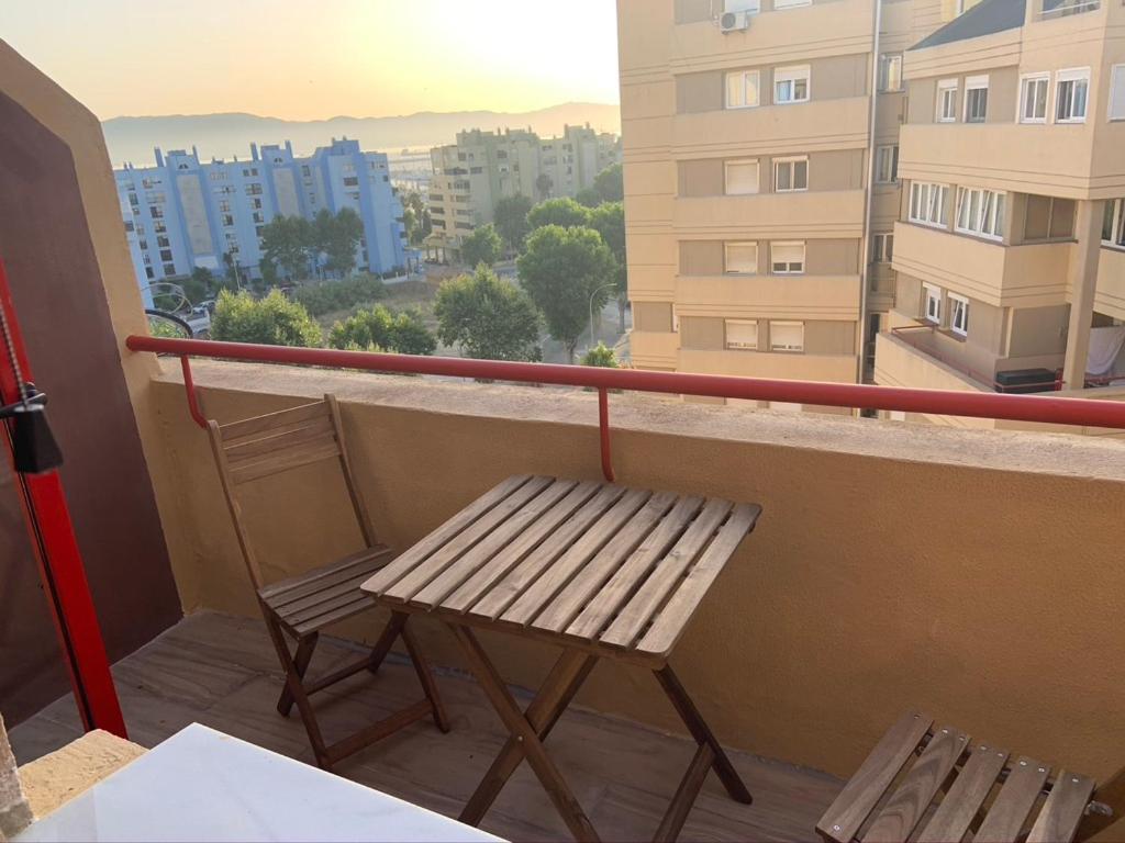 Room In A Shared Apartment Touching The Border :) La Linea de la Concepcion Exterior foto