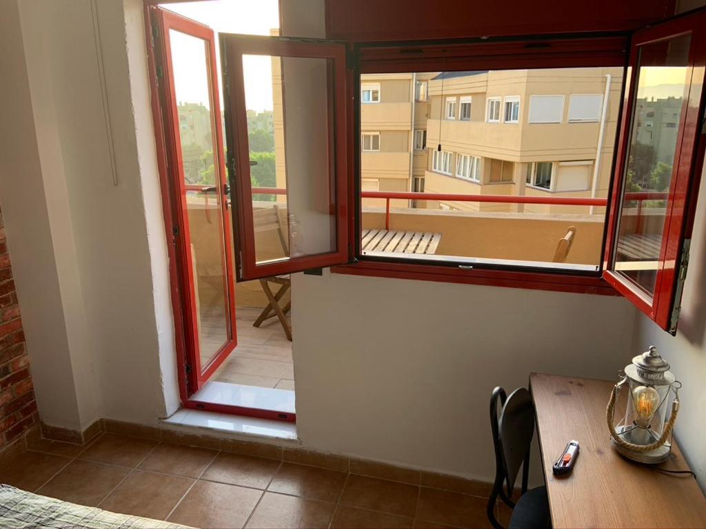Room In A Shared Apartment Touching The Border :) La Linea de la Concepcion Exterior foto
