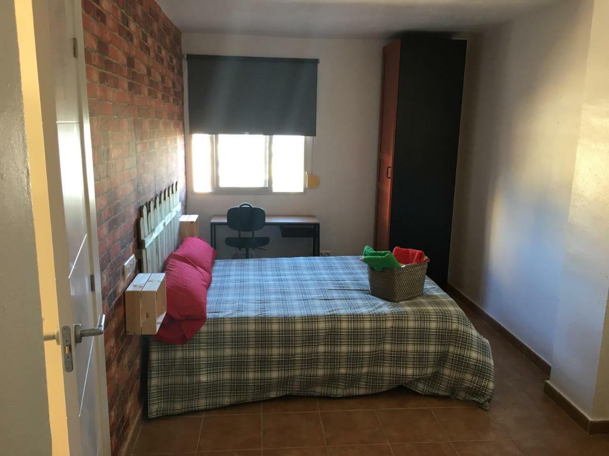 Room In A Shared Apartment Touching The Border :) La Linea de la Concepcion Exterior foto