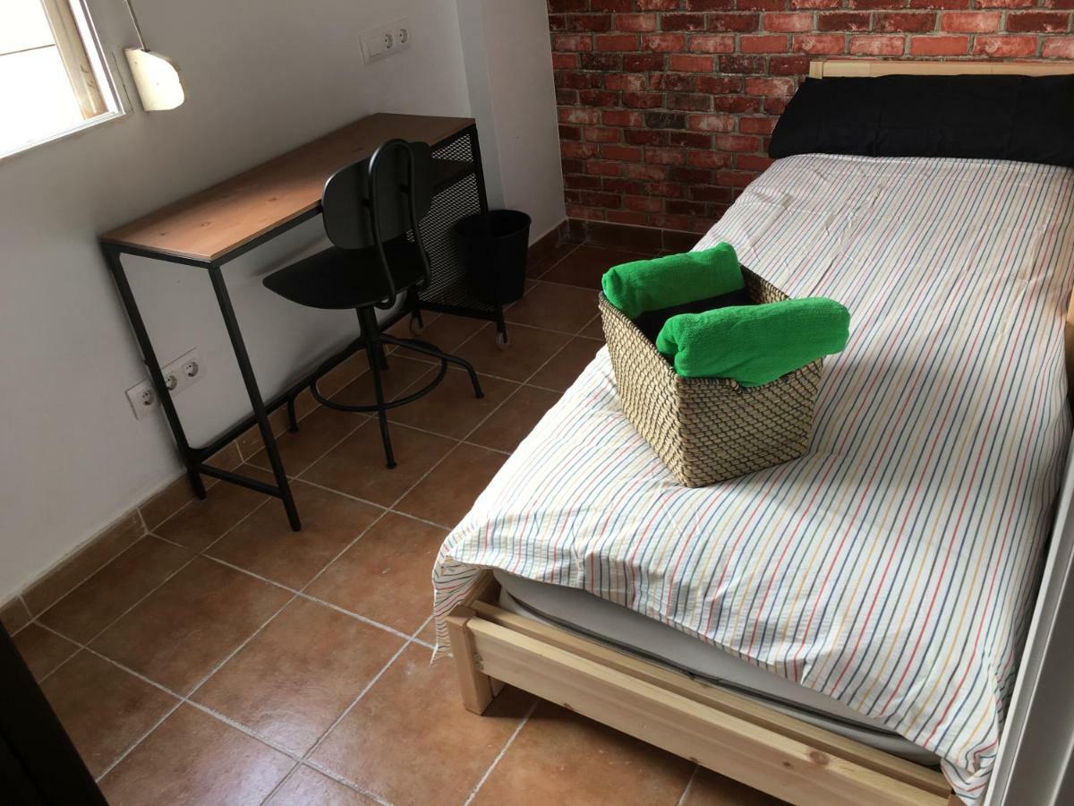 Room In A Shared Apartment Touching The Border :) La Linea de la Concepcion Exterior foto